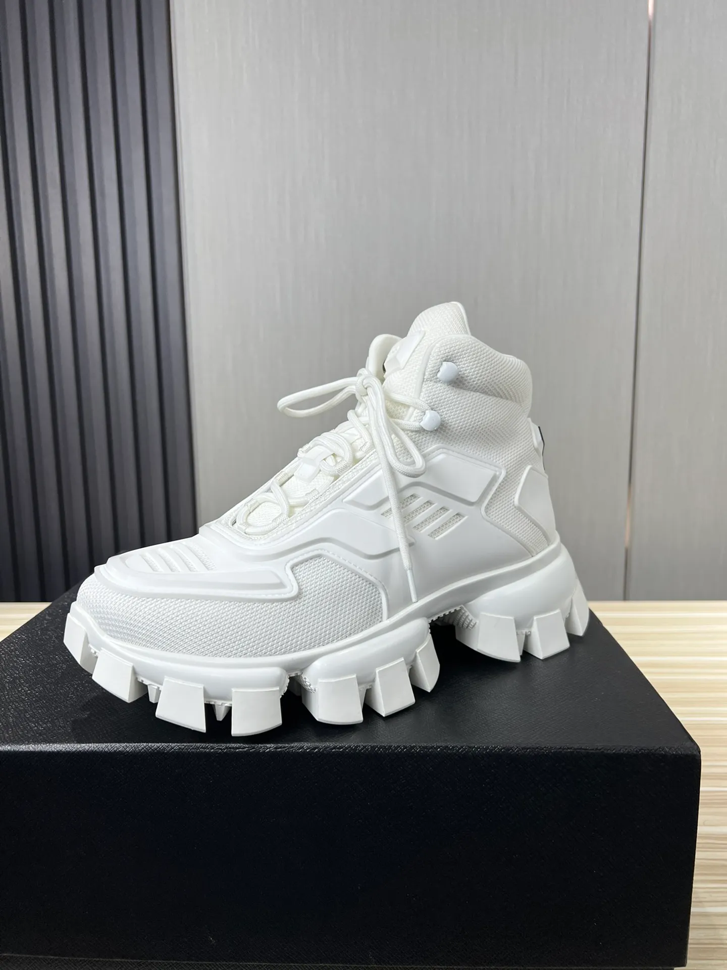 Men's shoes 💰660💰 [PRADA] Couple's popular item at the counter 💑Official website synchronized ⬆️Original fly-woven film fabric + cowhide lining, 1⃣️:1⃣️reproduction, original sole, 35-45 (45.46 custom-made, non-refundable)